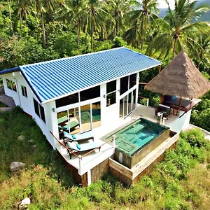 Horizon Luxury Pool , Koh Tao Thailand