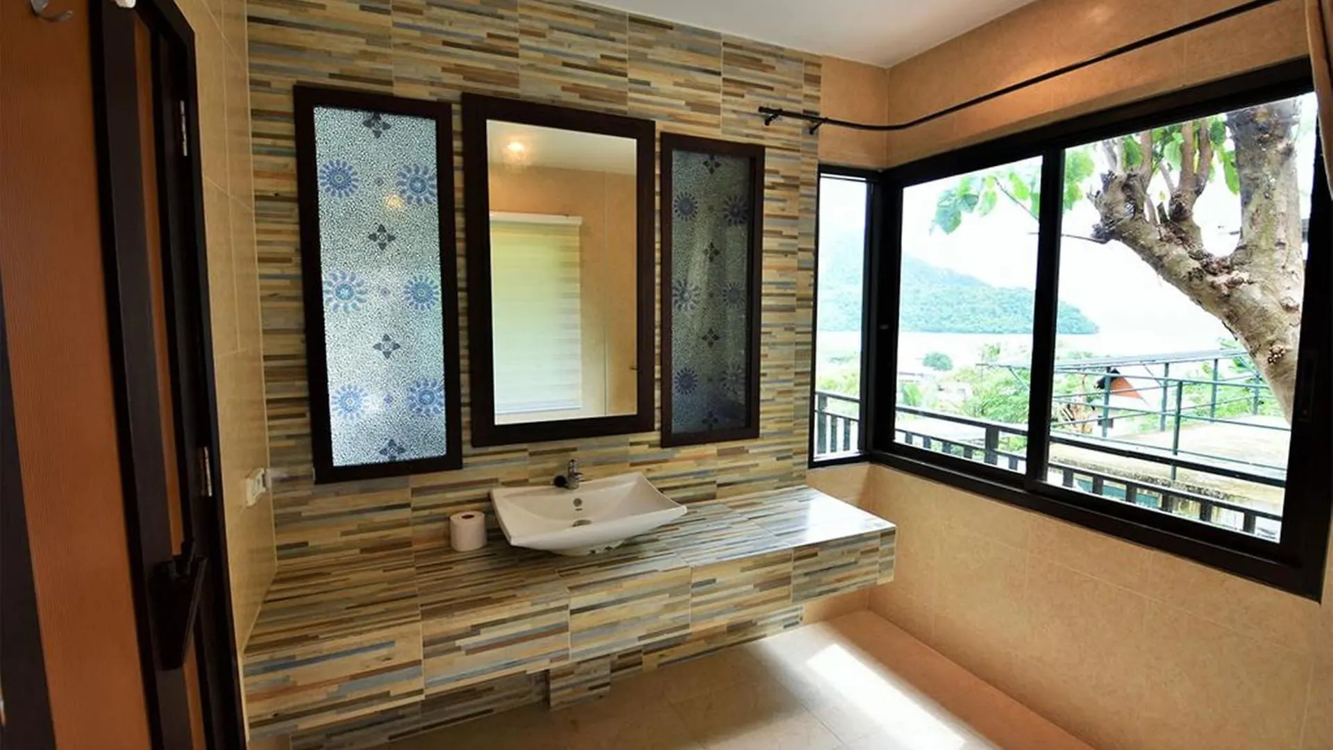 Phi Phi Arboreal Resort